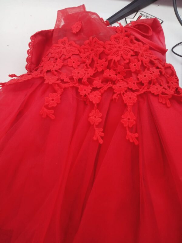 CAP NEW BORN FROCK